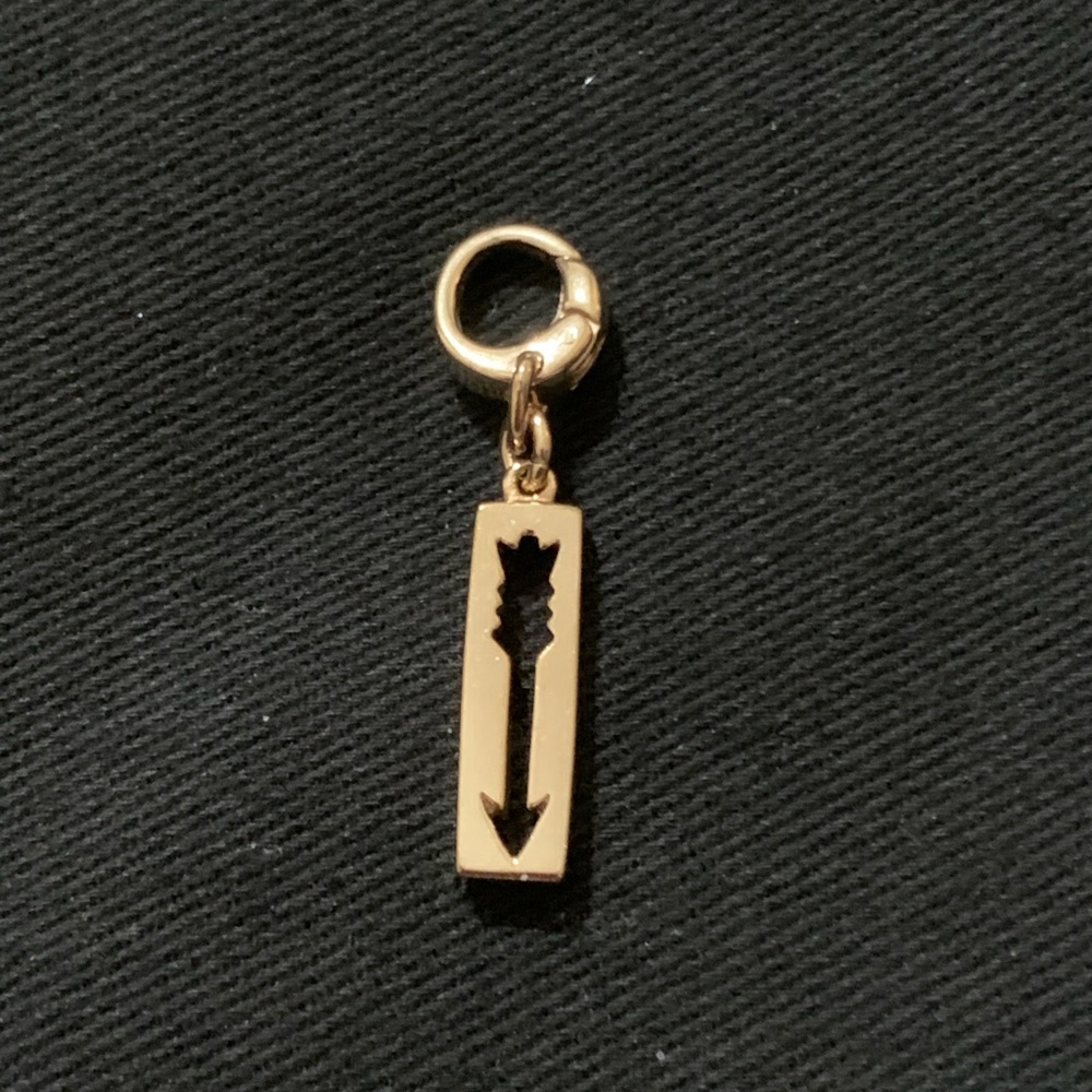 Fossil rose gold arrow charm